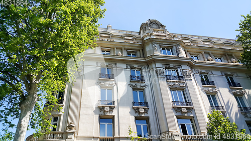 Image of Facade of typical building in Paris