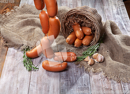 Image of Sausages And Garlic