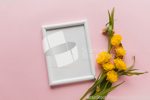 Image of Greeting card to Mother\'s, Parent\'s day. Beautiful floral mock up with copyspace