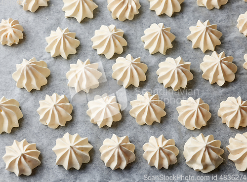Image of freshly baked meringue cookies