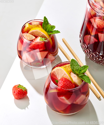 Image of jug and glasses of sangria