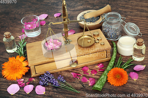 Image of Preparation of Herbal Medicine with Old Brass Scales