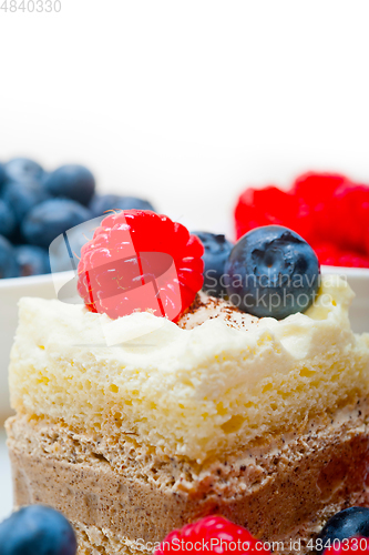 Image of fresh raspberry and blueberry cake