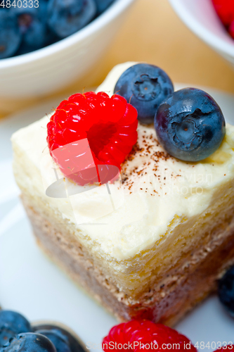 Image of fresh raspberry and blueberry cake