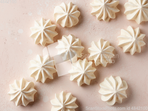 Image of freshly baked meringue cookies