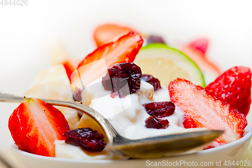 Image of fruit and yogurt salad healthy breakfast