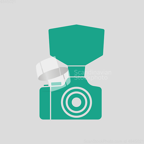 Image of Camera with fashion flash icon