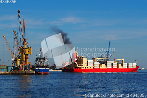 Image of Container Ship Manoeuvres