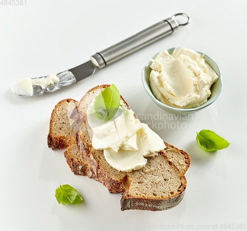 Image of bread slices with cream cheese