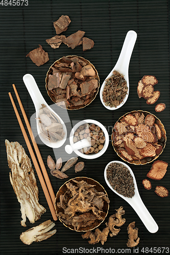 Image of Chinese Plant Based Herbs and Spice for Natural  Healthcare