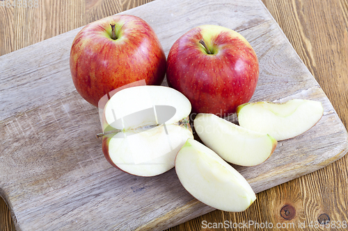 Image of Sliced apple on board