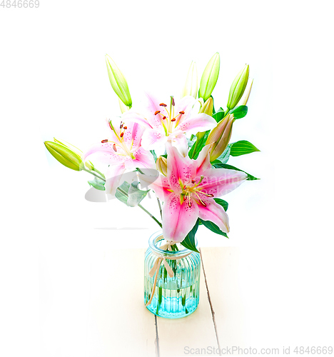 Image of pink lily flower bouquet