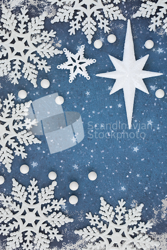 Image of Christmas Star and Snowflake Background Border