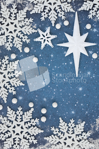 Image of Christmas Star and Snowflake Background Border