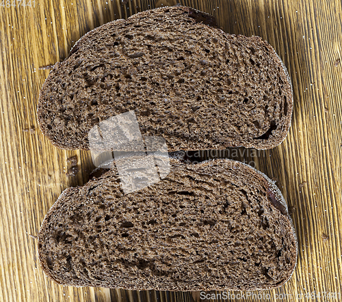 Image of two pieces of bread