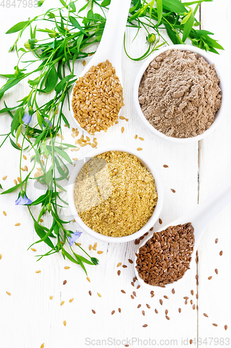 Image of Bran and flour flaxseed in bowls on white board top