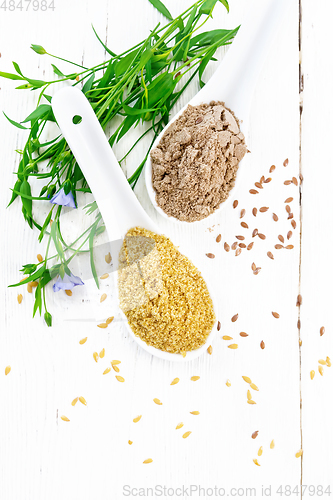 Image of Bran and flour flaxseed in spoons on light board top