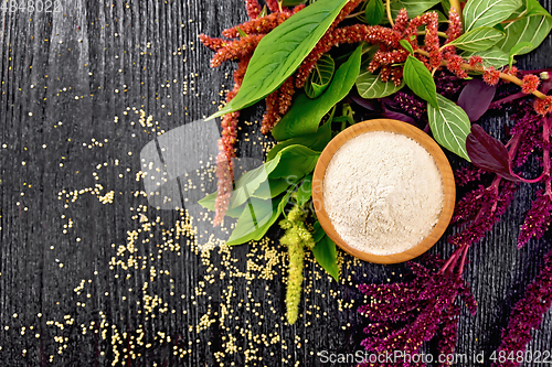 Image of Flour amaranth in bowl and oil on board top