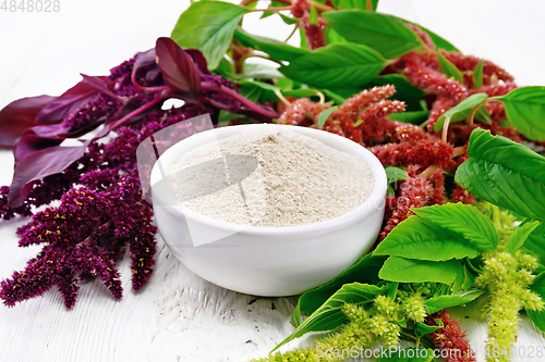 Image of Flour amaranth in bowl on board