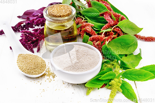 Image of Flour amaranth in bowl with oil on light board