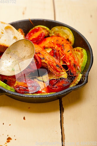 Image of roasted shrimps with zucchini and tomatoes