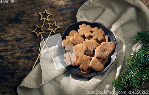 Image of freshly baked gingerbread cookies