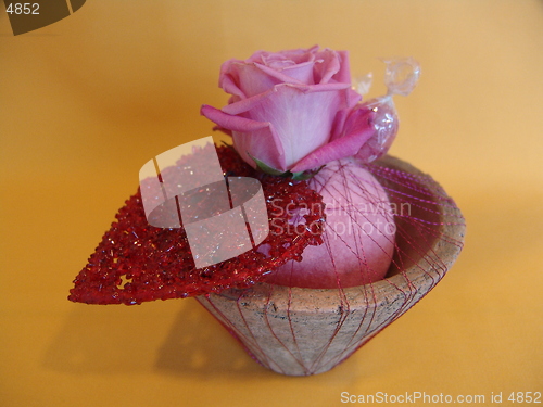 Image of Rose arrangement