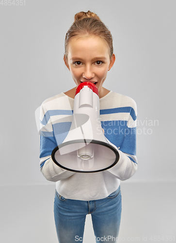 Image of teenage girl speaking to megaphone