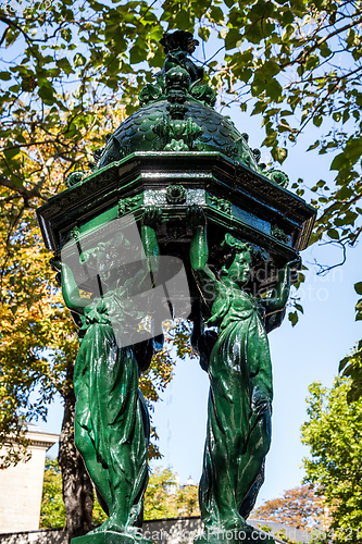 Image of Wallace fountain in Paris