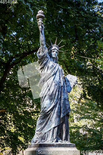 Image of The statue of liberty in Luxembourg Gardens, Paris