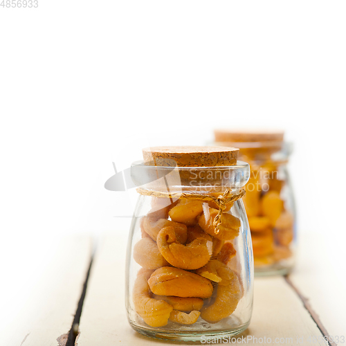Image of cashew nuts on a glass jar
