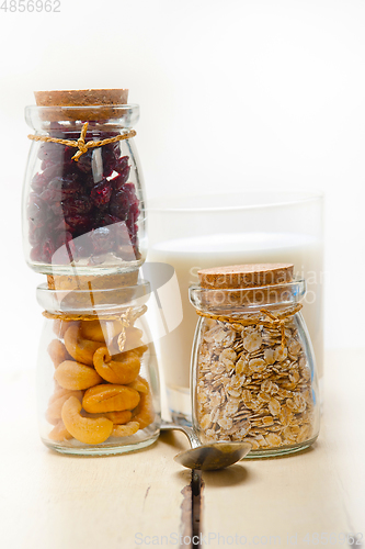 Image of healthy breakfast ingredients