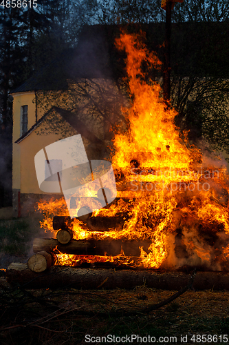 Image of big fire, burning witches