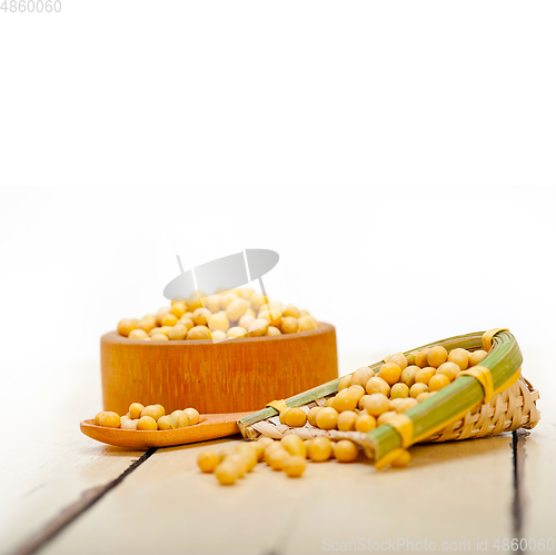 Image of organic soya beans