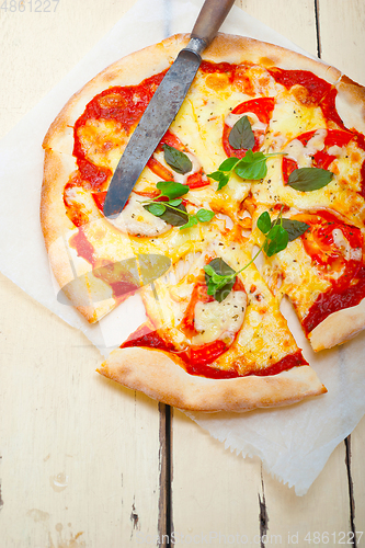 Image of Italian pizza Margherita