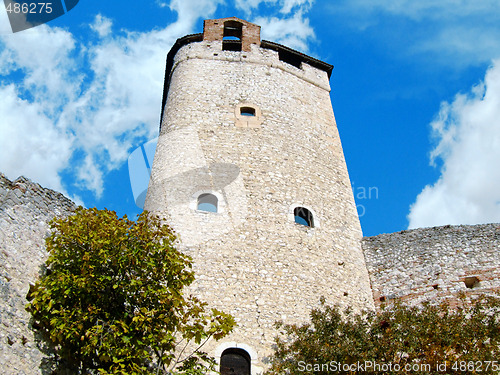 Image of The mast of Avio castle