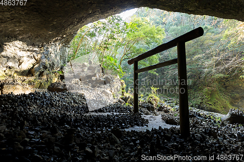 Image of Torii in the cave