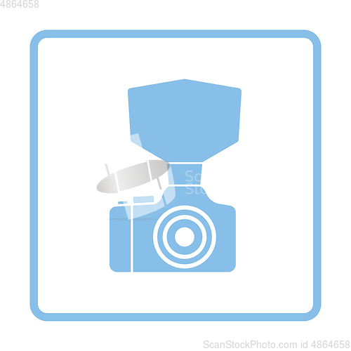 Image of Camera with fashion flash icon