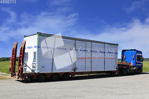 Image of Oversize Load Transport of Prefabricated House Module