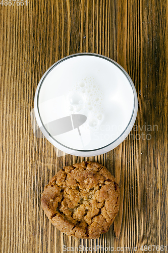 Image of milk glass and cookies