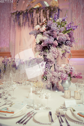 Image of Festive table decoration in Lilac colours.