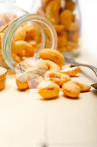 Image of cashew nuts on a glass jar