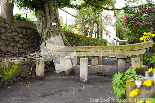 Image of Kurojin buried torii in Japan