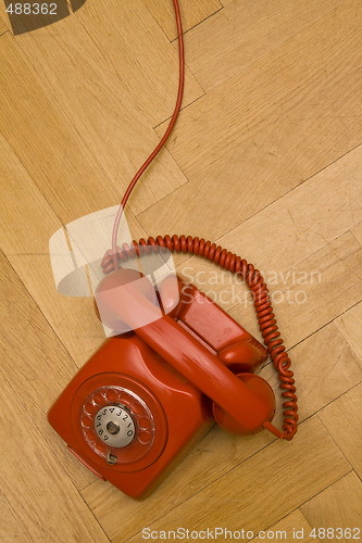 Image of red telephone