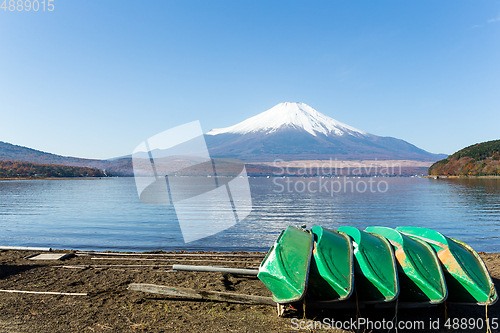 Image of Mount Fuji and boat 