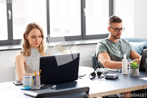 Image of business team or startuppers working at office