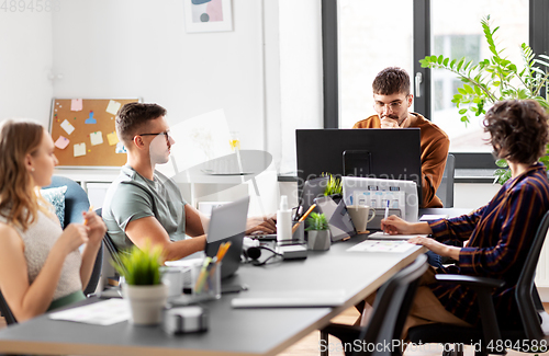 Image of business team or startuppers working at office