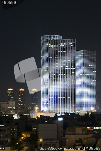 Image of Azrieli tower in night