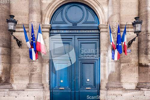 Image of French Senate monument entrance, Paris