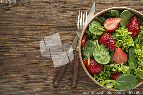 Image of Salad with strawberry	